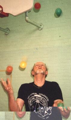 Juggling Five Balls Overhead